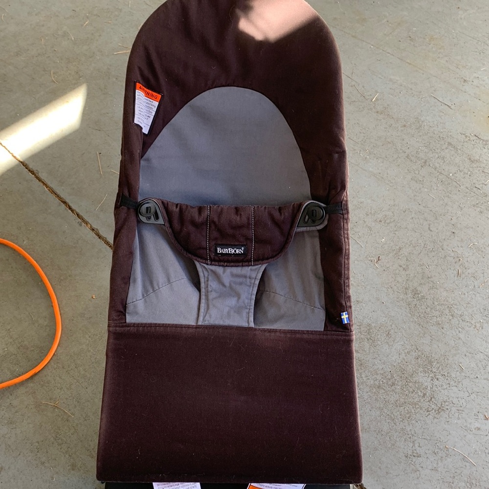 Baby Bjoern Bouncer with toy bar
